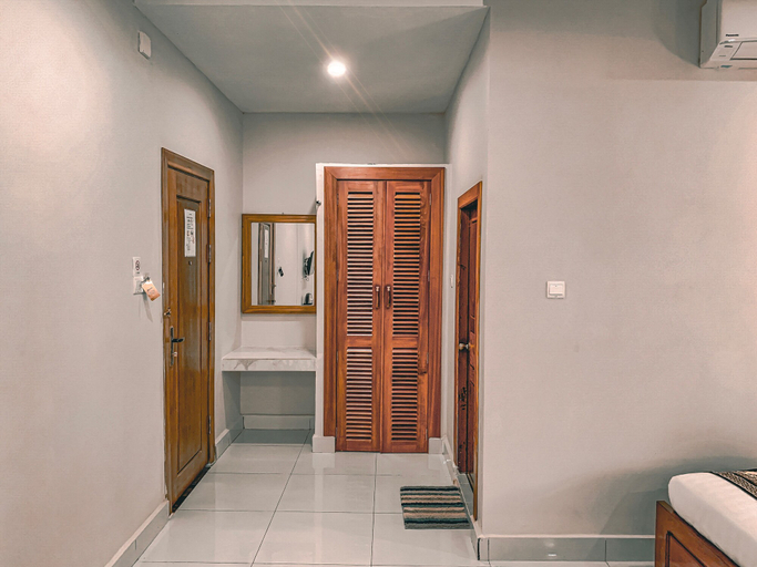 Bathroom 4, Montagne Regency, Kampot