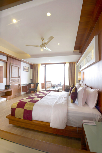 Bedroom 3, Amber Dale Luxury Hotel & Spa, Idukki
