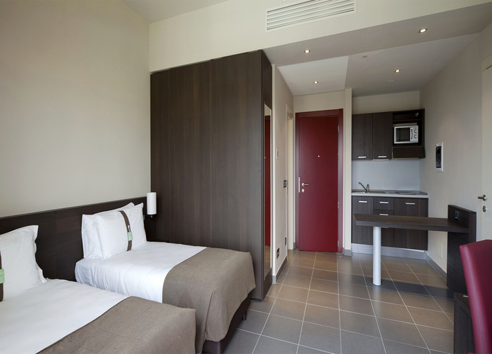 Bedroom 2, Inn Naples Airport, Caserta