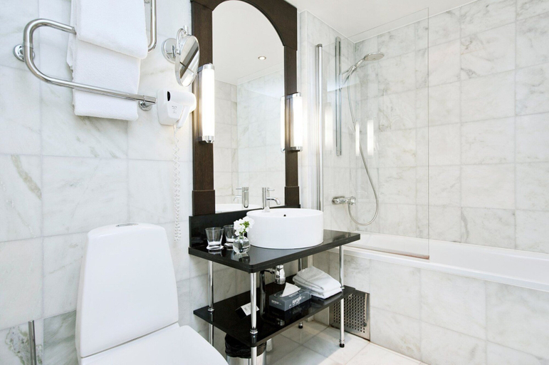 Bathroom 5, Elite Hotel Arcadia, Stockholm