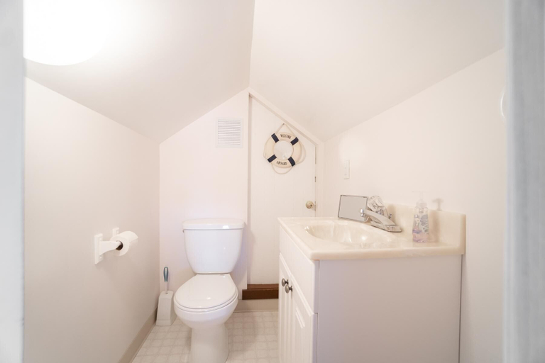 Bathroom 1, Rockaway Beachhouse, Tillamook