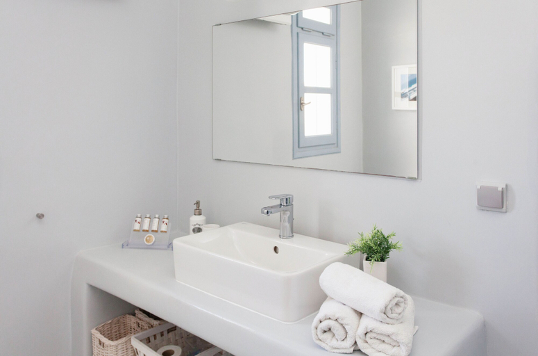 Bathroom 4, Villa Thea, South Aegean