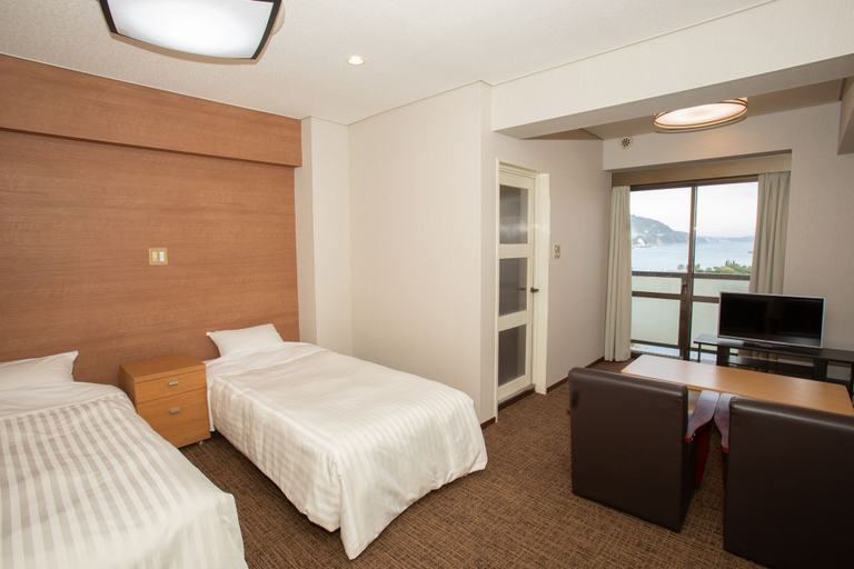 Bedroom 2, Uomisaki Hotel, Atami