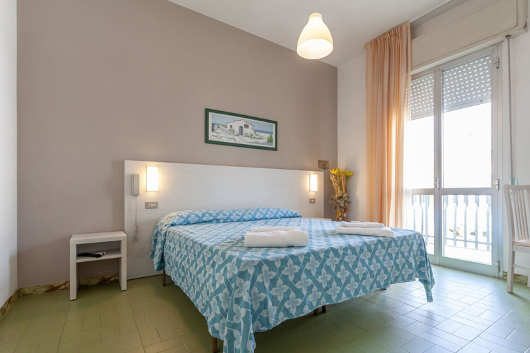 Bedroom 4, Hotel Michelangelo, Rimini