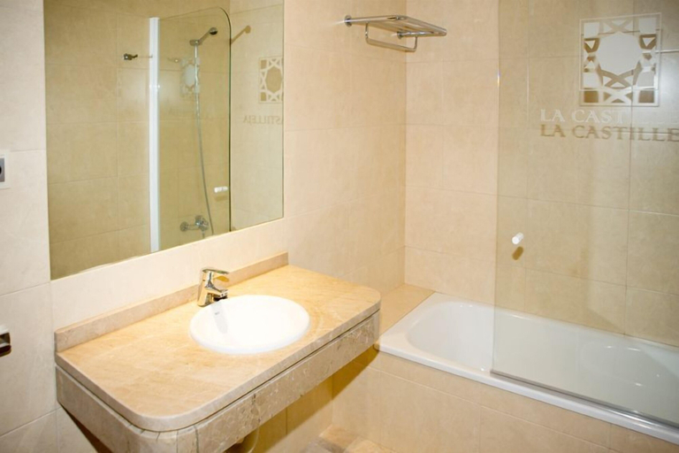 Bathroom 5, Apartamentos La Castilleja, Córdoba
