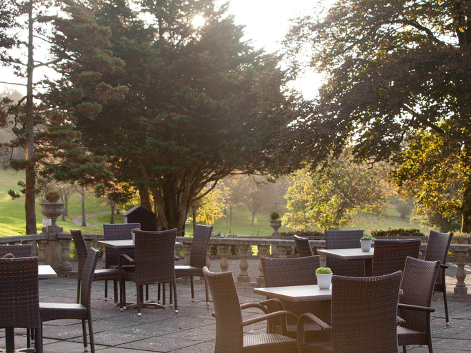 Food & Drinks 4, Elfordleigh, Devon