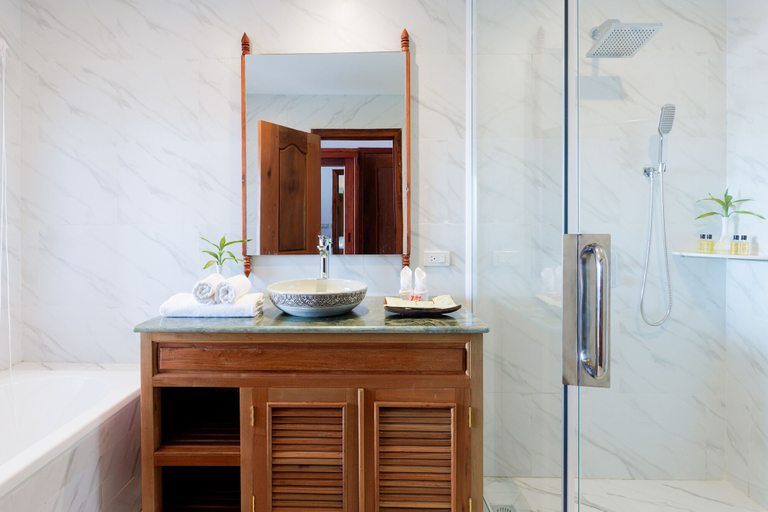 Bathroom 5, TWO SEASONS SIEM REAP HOTEL, Siem Reap