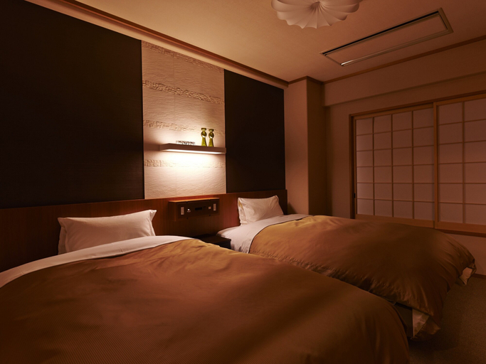 Bedroom 5, Hanabishi Hotel, Hakodate