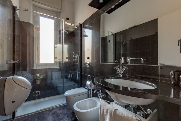 Bathroom 2, notaMi - Pied Terre S. Agostino, Milano
