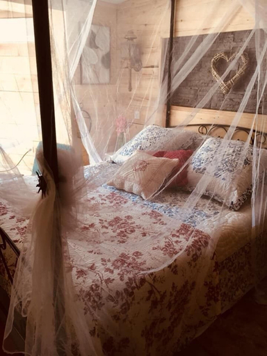 Bedroom 3, La suite inoubliable Avec jacuzzi, Var