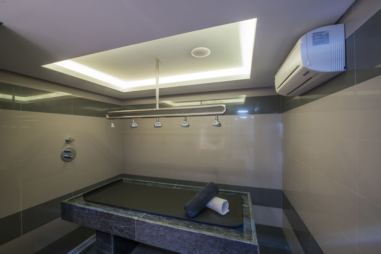 Bathroom 5, Vila Gale Evora Hotel, Évora