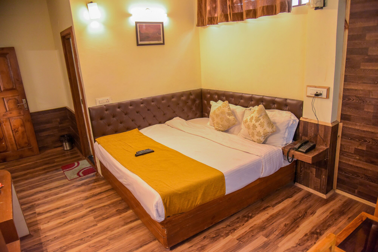 Bedroom 2, Boho Mansion - by Dumnu Homes, Kullu