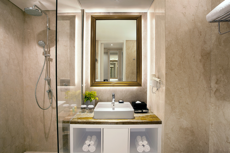 Bathroom 7