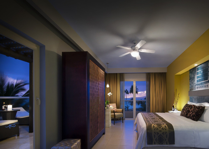 Bedroom 3, Hard Rock Hotel Vallarta - All Inclusive, Compostela