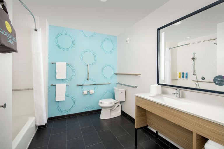 Bathroom 4, Tru by Hilton Lake City, Columbia