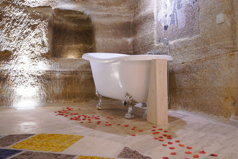 Bathroom 5, Göreme Cave Lodge, Nevşehir