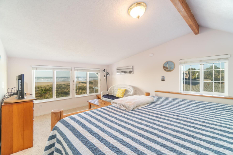 Bedroom 3, Rockaway Beachhouse, Tillamook