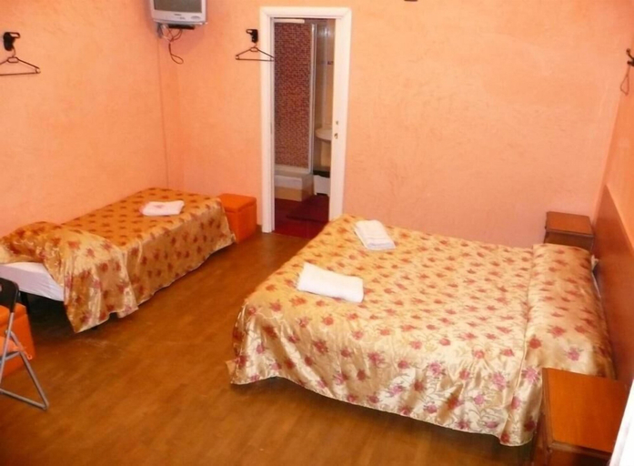 Bedroom 4, Magic Place Guest House, Rome