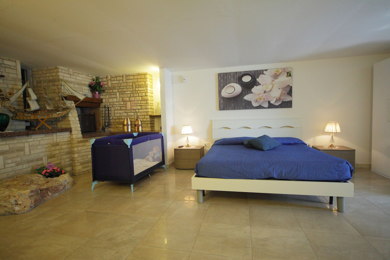 Bedroom 2, Villa Degli Dei, Lecce