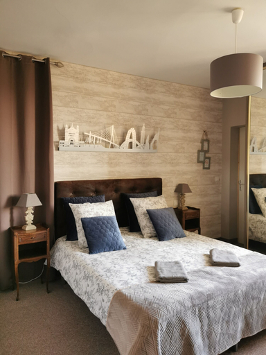 Bedroom 3, Les Cloches de Corneville, Eure