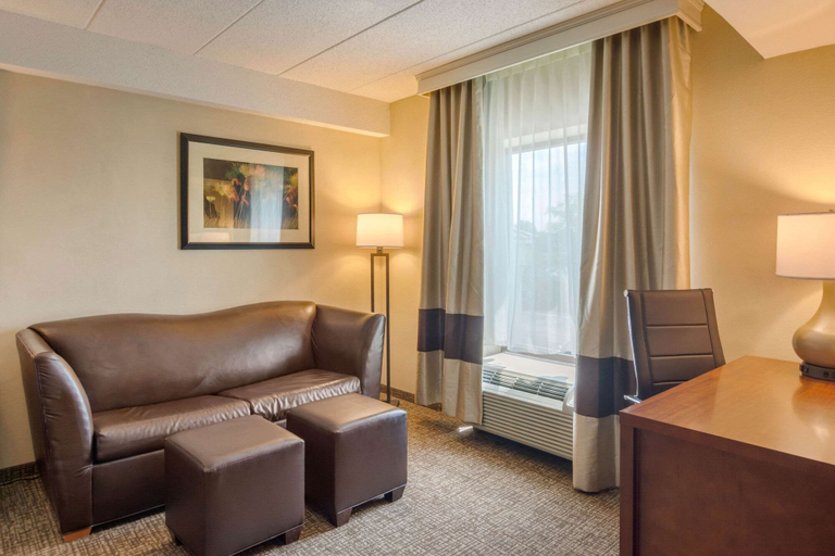 Others 5, Comfort Suites South Park, Colonial Heights