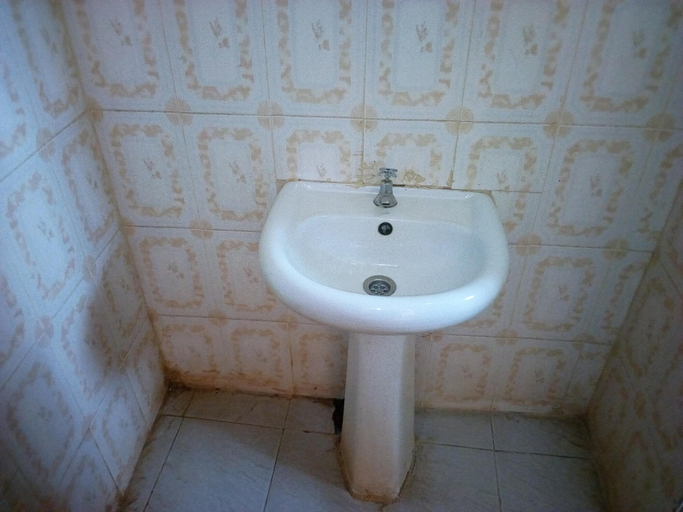 Bathroom 3, Bellview Hotel, Thika Town