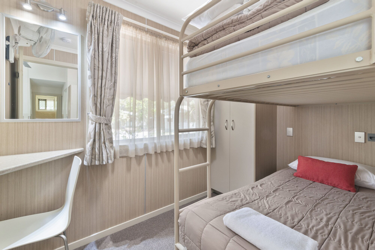 Bedroom 4, Ashmore Palms Holiday Village, Gold Coast