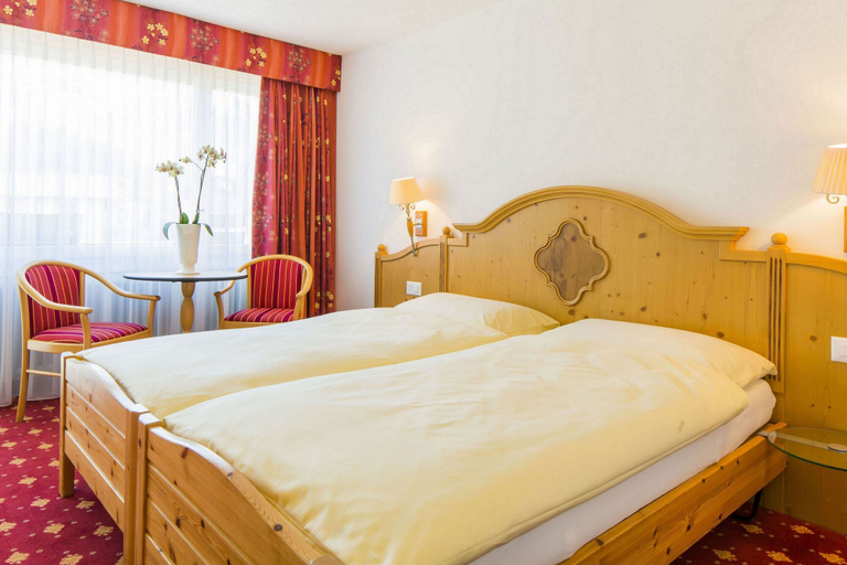 Bedroom 2, Hotel Excelsior, Visp