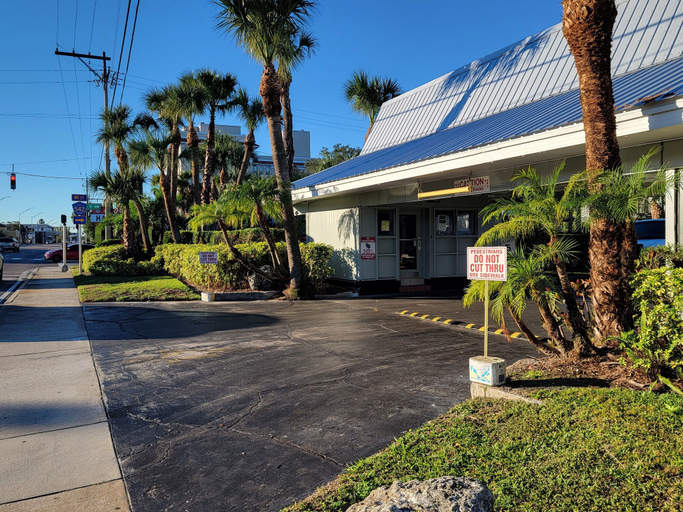 Exterior & Views 2, Budget Inn Winter Haven, Polk