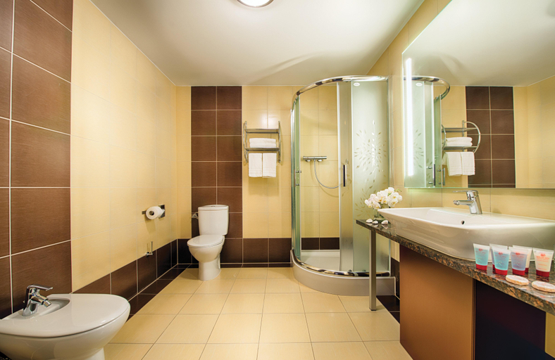 Bathroom 4, Leonardo Royal Hotel Warsaw, Warsaw