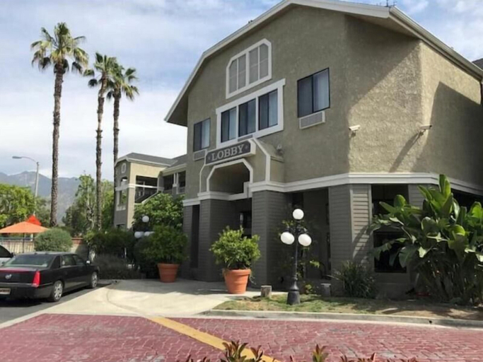 Exterior & Views 2, Oak Tree Inn, Los Angeles