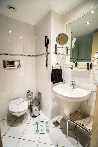 Bathroom 5, Emmantina Hotel, Attica