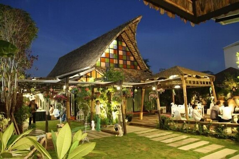 The Loft Resort Bangkok, Bang Su