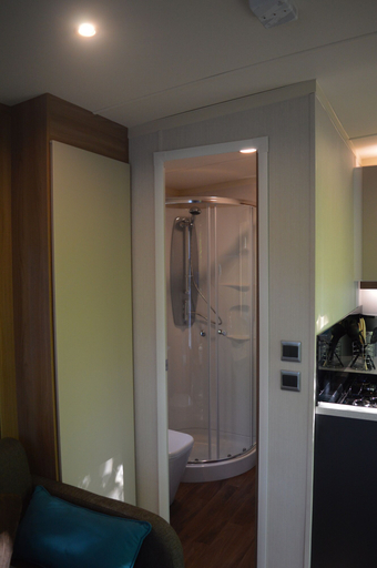 Bathroom, Ogwen Bank Country Club, Gwynedd