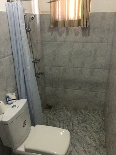 Bathroom 4, White baby beach rest, Hikkaduwa