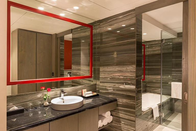 Bathroom 5, Aauris, Kolkata