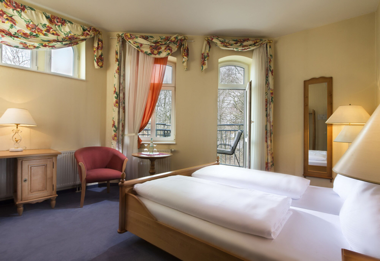 Bedroom 3, Schloss Schweinsburg Hotel, Zwickau