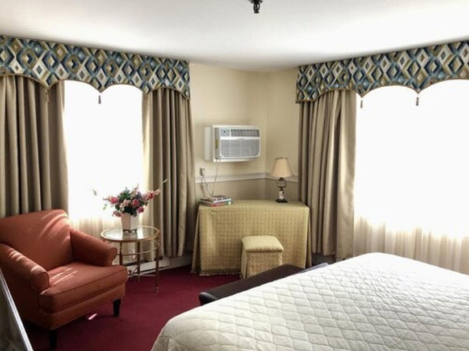 Bedroom 2, Americas Cup Inn, Newport