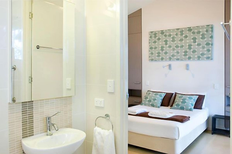 Bedroom 4, Eumarella Shores Noosa Lake Retreat, Maroochy