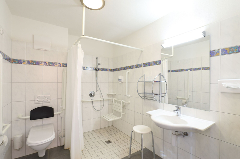 Bathroom 4, Gasthaus Landhotel Traunstein, Hallein