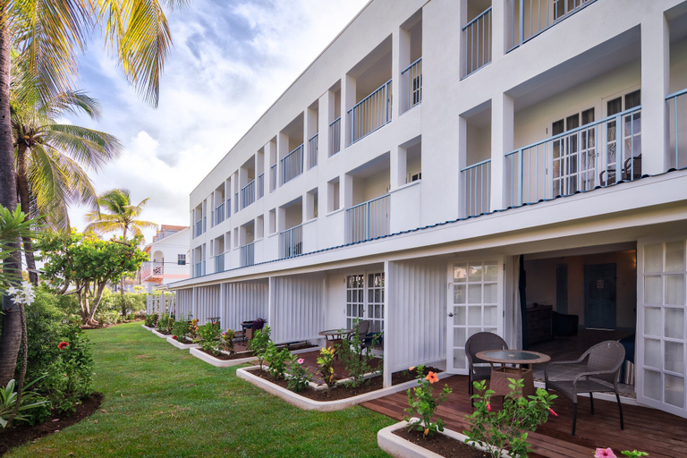 Exterior & Views 2, Time Out Hotel
