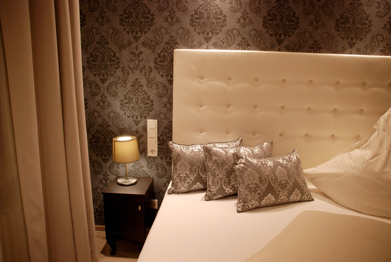 Bedroom 3, Hotel Zur Linde, Main-Kinzig-Kreis