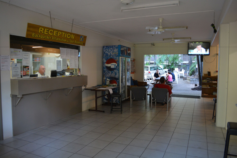 Food & Drinks 5, Frogshollow Backpackers, Darwin