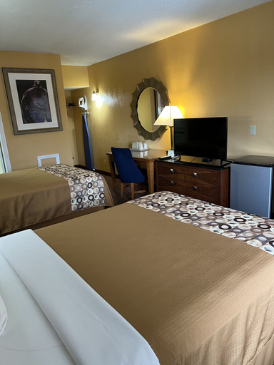 Bedroom 5, Executive Inn, Schenectady