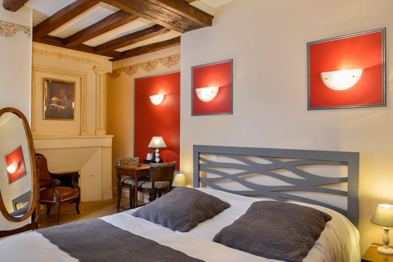 Bedroom 2, Le Manoir de la Giraudière, Indre-et-Loire