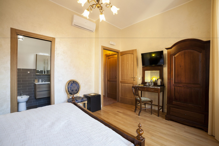 Bedroom 5, Regina Bed and Breakfast, Rome