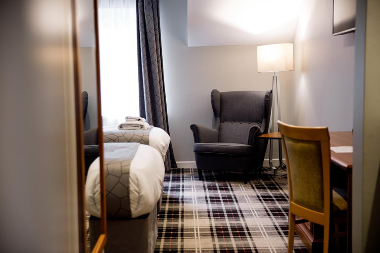 Bedroom 2, Heritage Park Pontypridd, Trademark Collection by Wyndham, Rhondda, Cynon, Taff