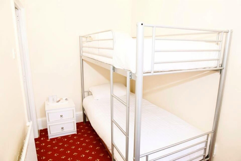 Bedroom 4, Shanklin Contactless Hotel, Blackpool