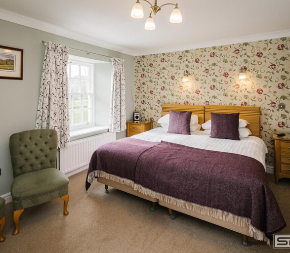 Bedroom 2, The Three Shires Inn, Cumbria