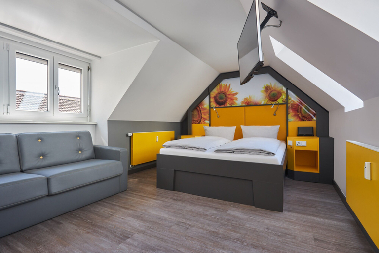 Bedroom 3, Buddy Hotel, München